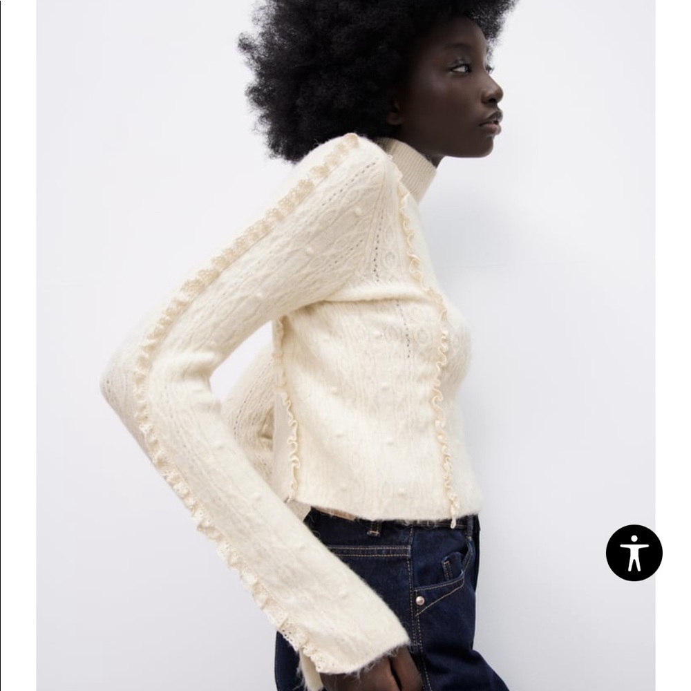 ✨NWT✨ Ruffled High Collar Knit Sweater
